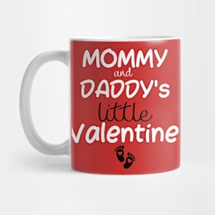 Cute Mommy to be New Mom and Little Valentine Baby Foot Valentines Day Pregnancy T-Shirt Mug